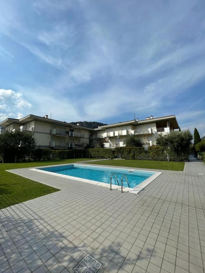 Garden & Pool Perugini Apartment Torbole Sul Garda Екстериор снимка