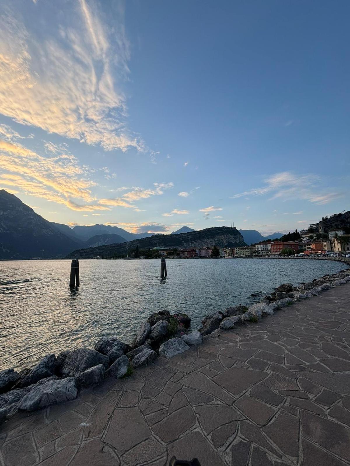 Garden & Pool Perugini Apartment Torbole Sul Garda Екстериор снимка